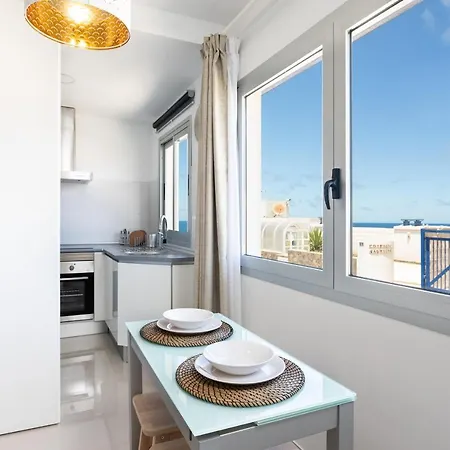 Home2book Design Bajamar Natural Pool & Beach * באיאמר